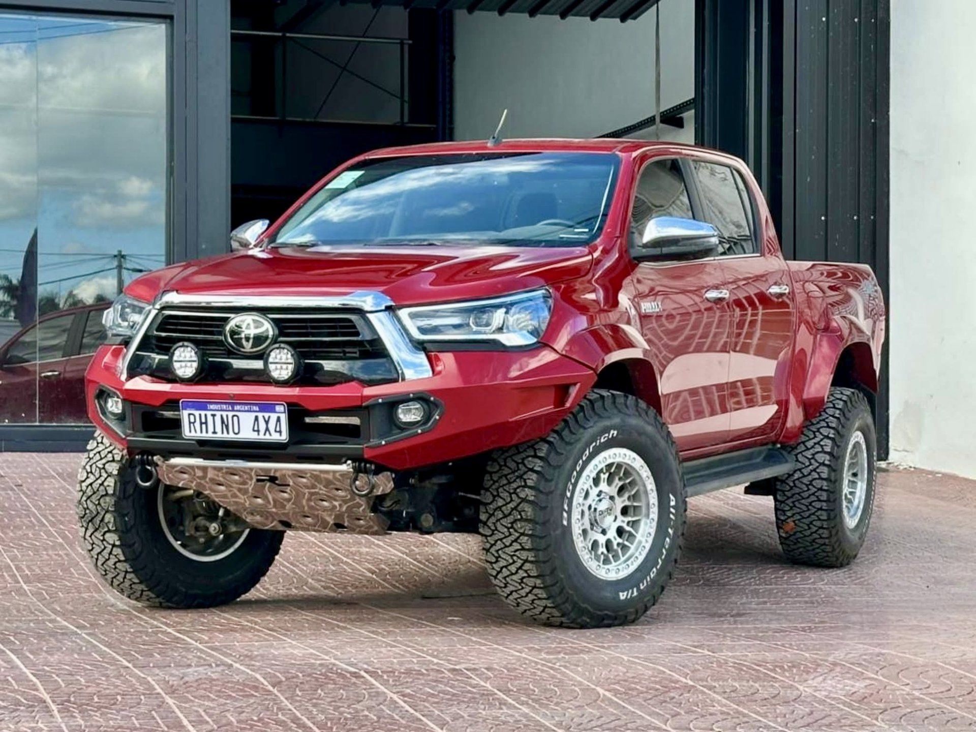 TOYOTA HILUX 2021+ FRONT BUMPER