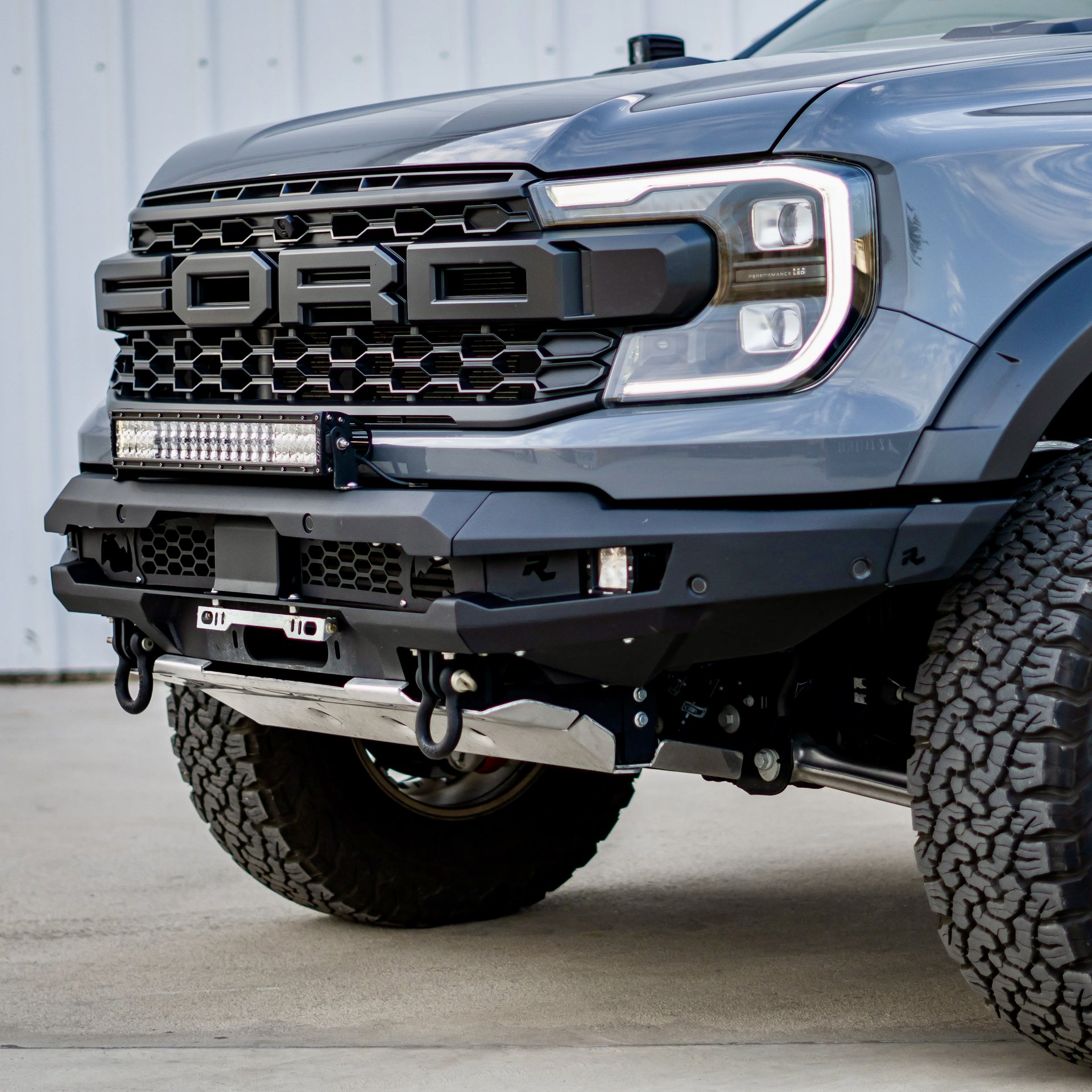 FORD RANGER RAPTOR 2023+ FRONT BUMPER