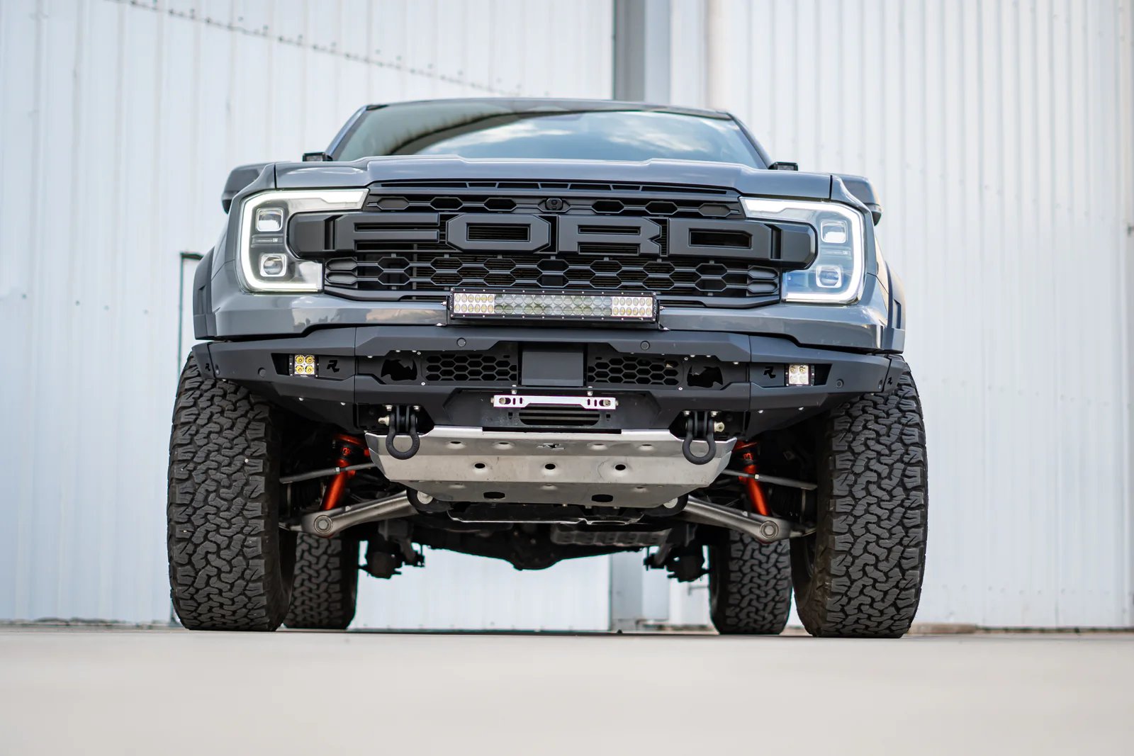 FORD RANGER RAPTOR 2023+ FRONT BUMPER