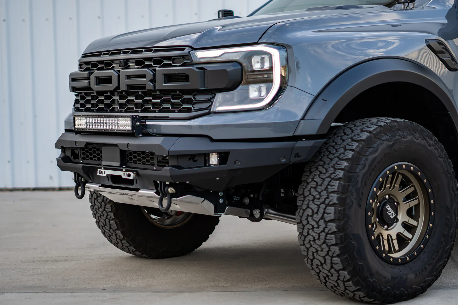 FORD RANGER RAPTOR 2023+ FRONT BUMPER