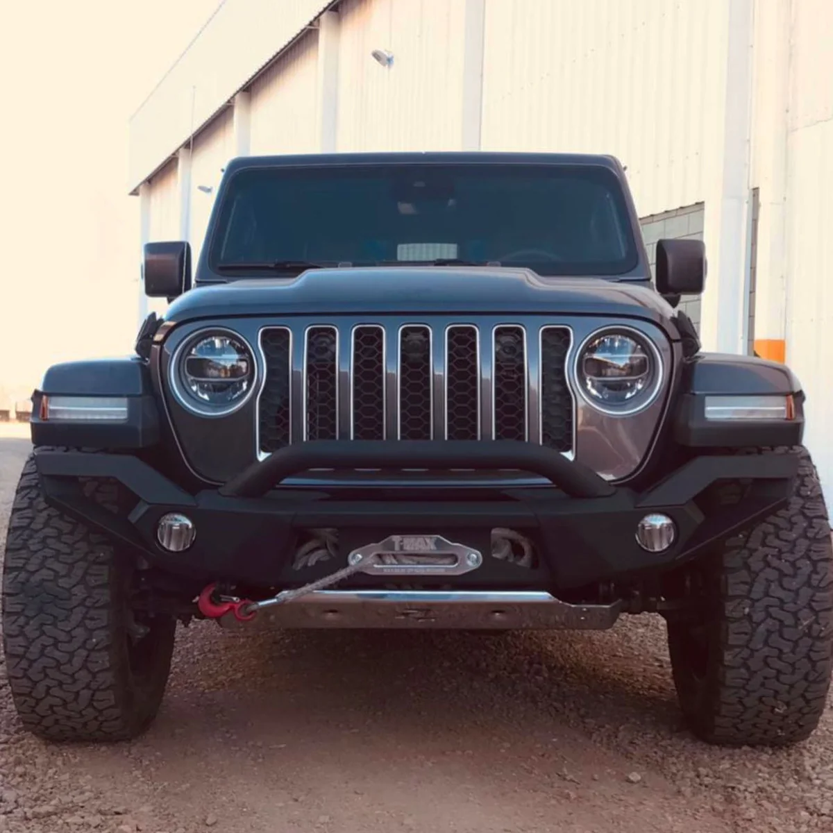 JEEP WRANGLER GLADIATOR FRONT BUMPER