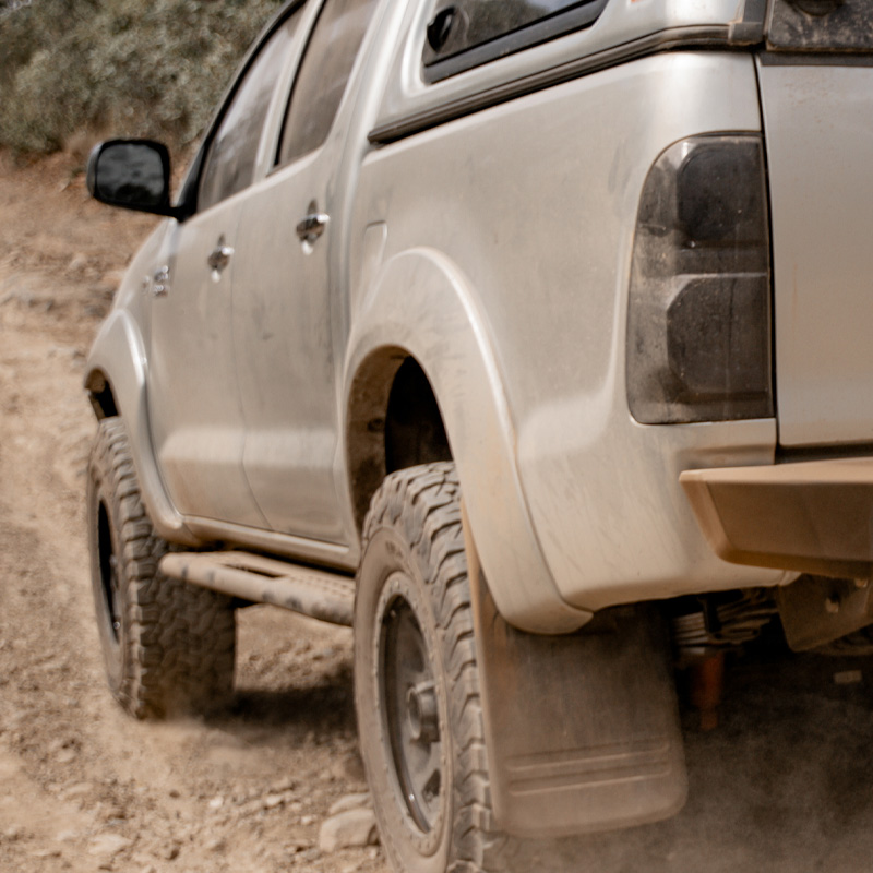 TOYOTA HILUX 2021+ ROCK SLIDERS