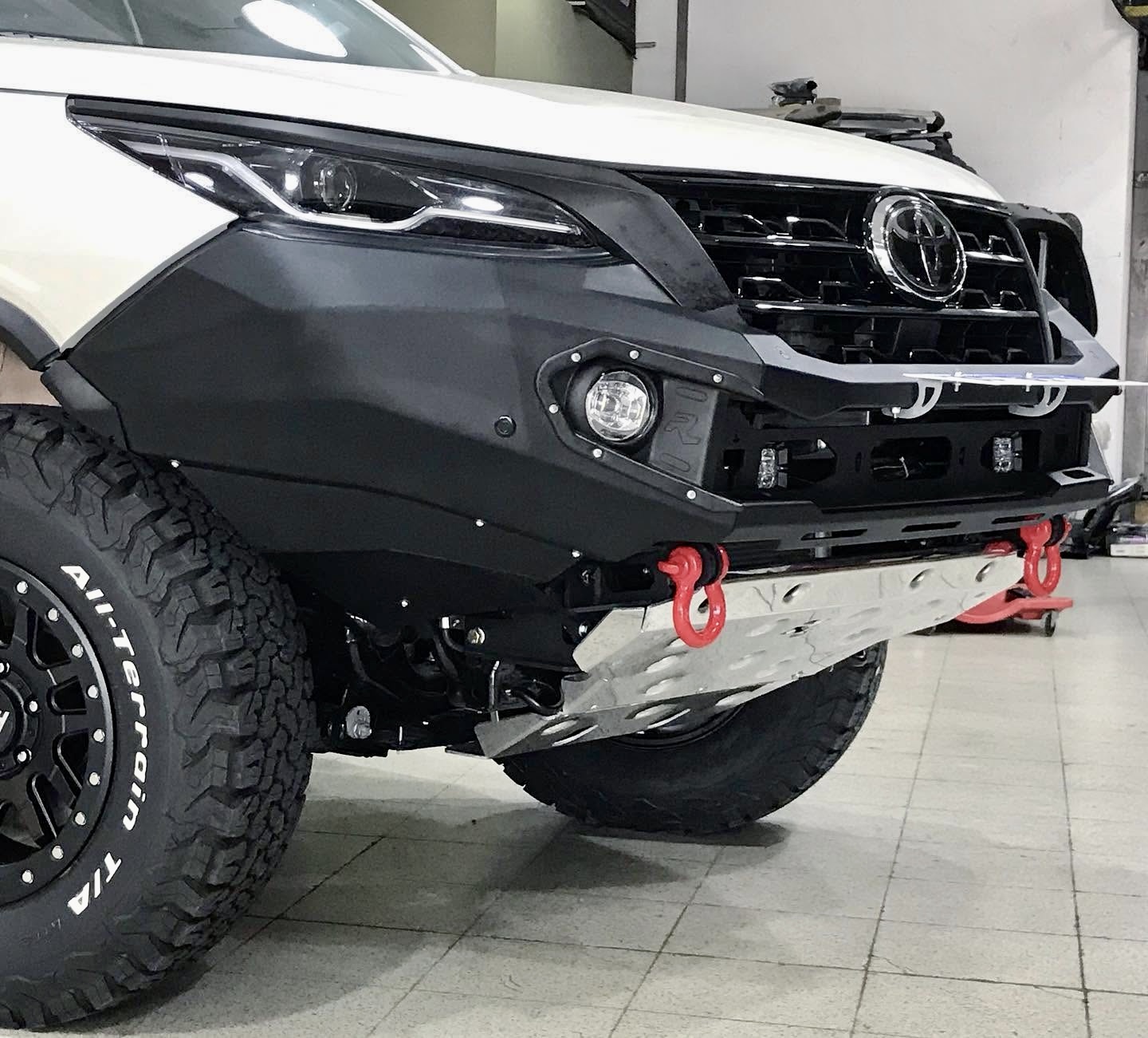 TOYOTA FORTUNER FL2 2021+ FRONT BUMPER