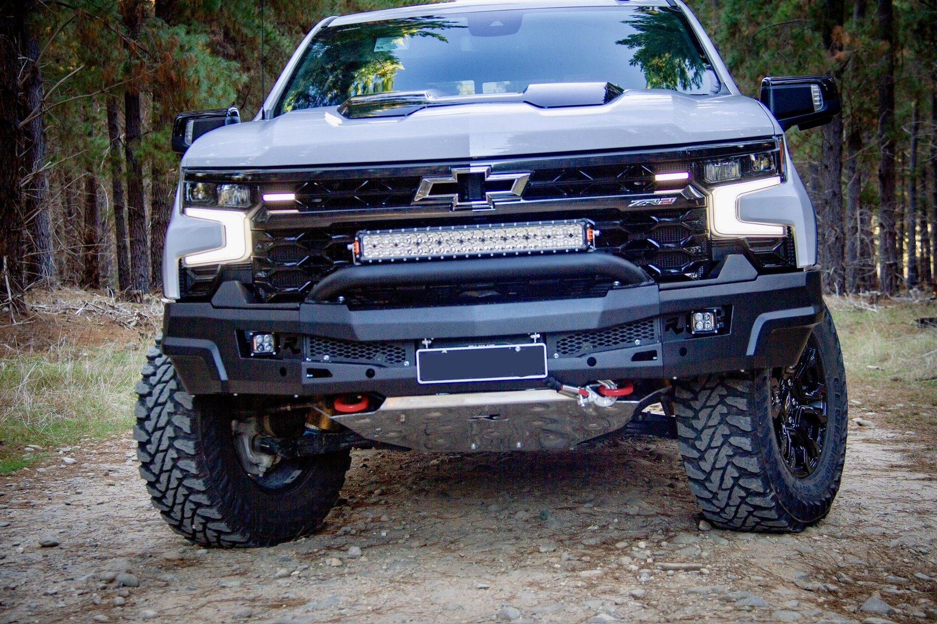 CHEVROLET SILVERADO 1500 2023+ FRONT BUMPER