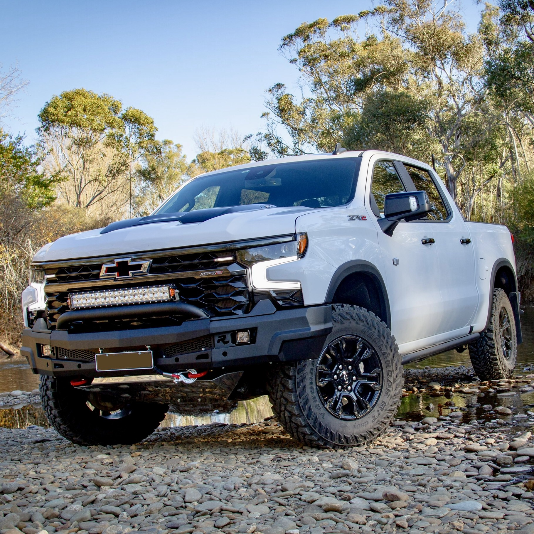 CHEVROLET SILVERADO 1500 2023+ FRONT BUMPER