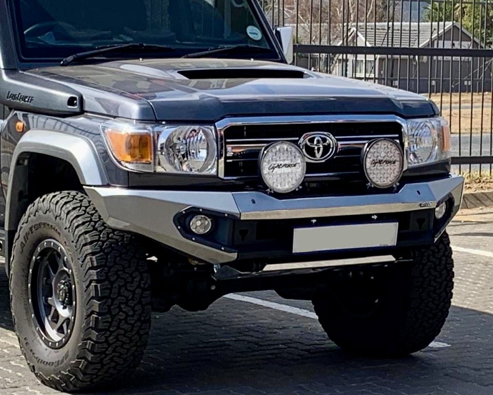 TOYOTA LAND CRUISER 70 1990-2022 FRONT BUMPER