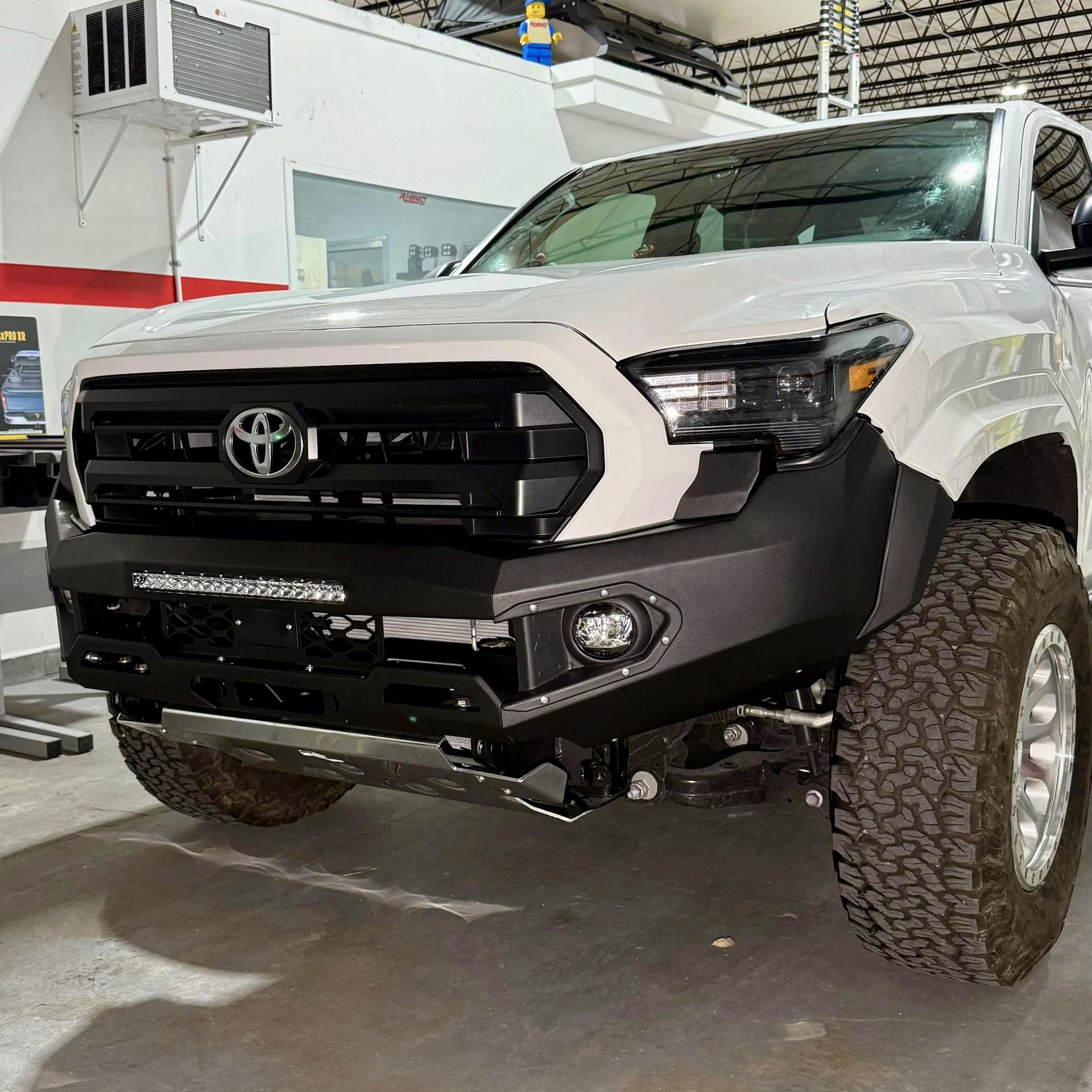 TOYOTA TACOMA 2024+ FRONT BUMPER