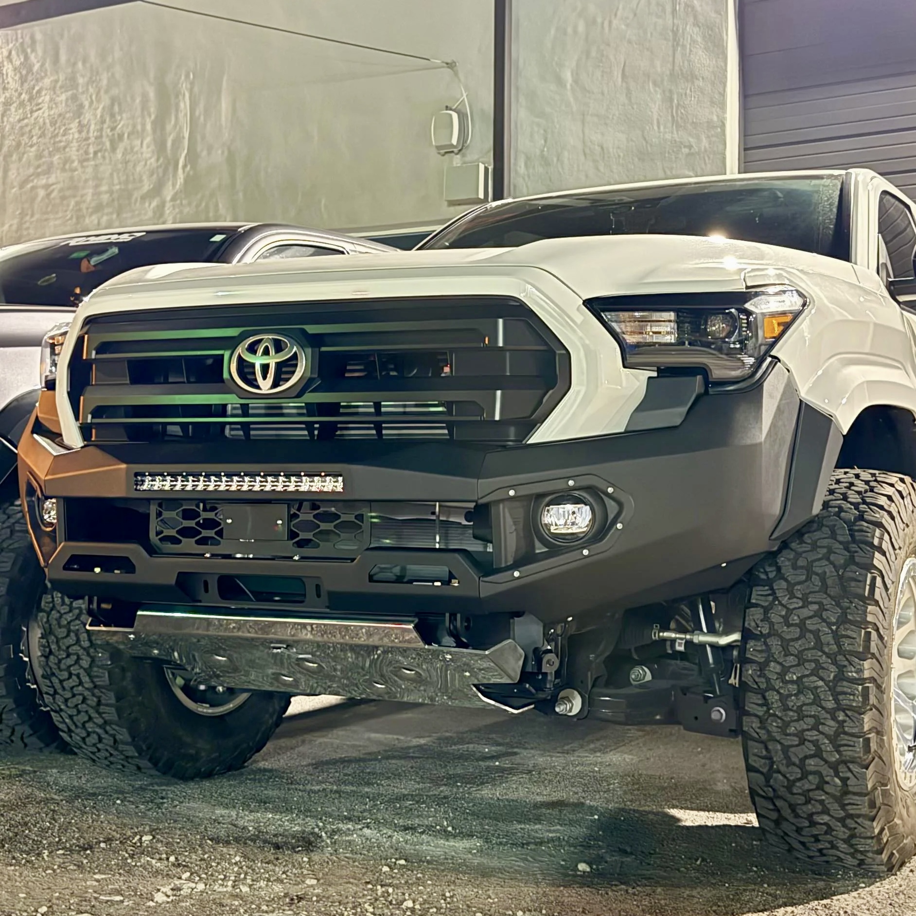 TOYOTA TACOMA 2024+ FRONT BUMPER