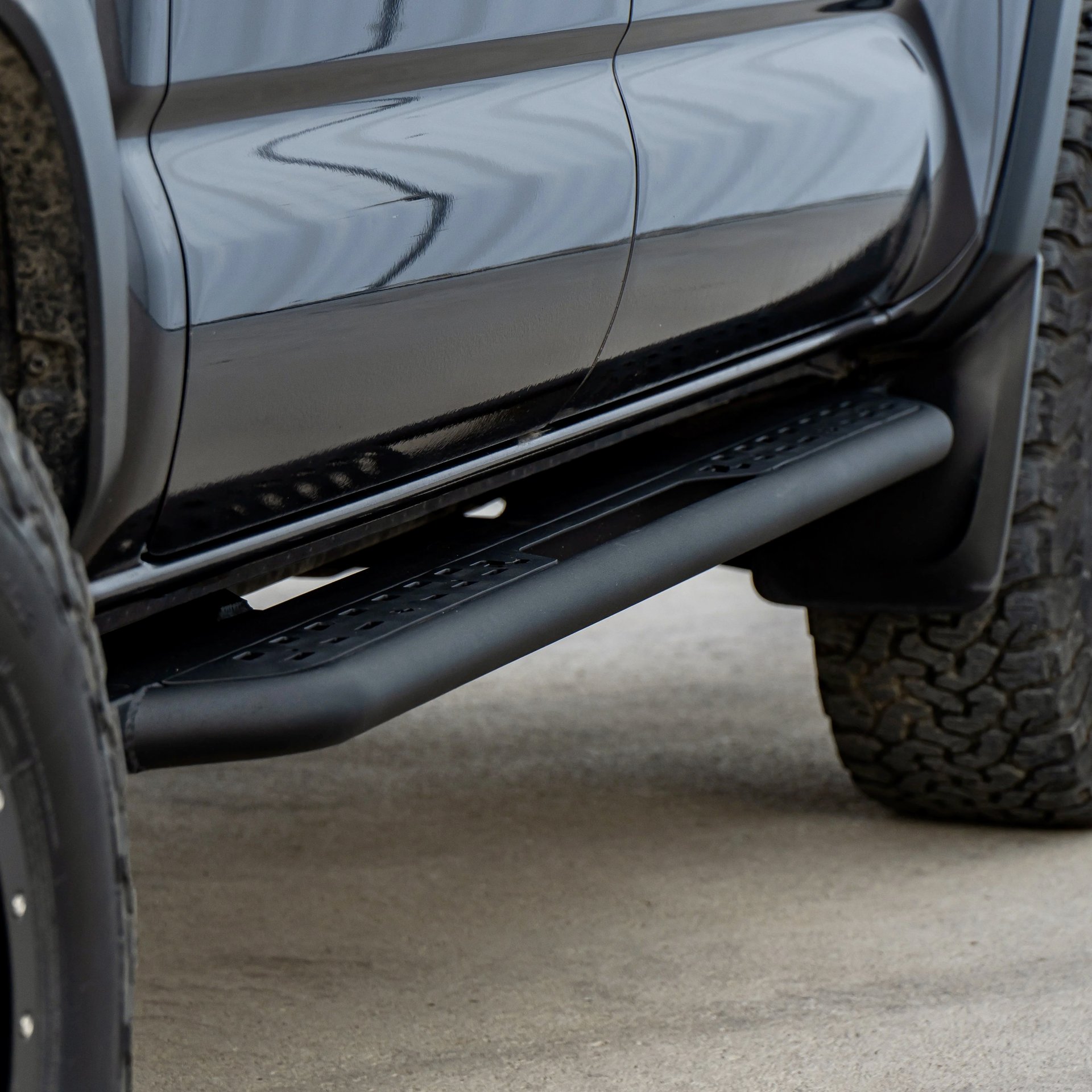 TOYOTA TACOMA 2016+ ROCK SLIDERS
