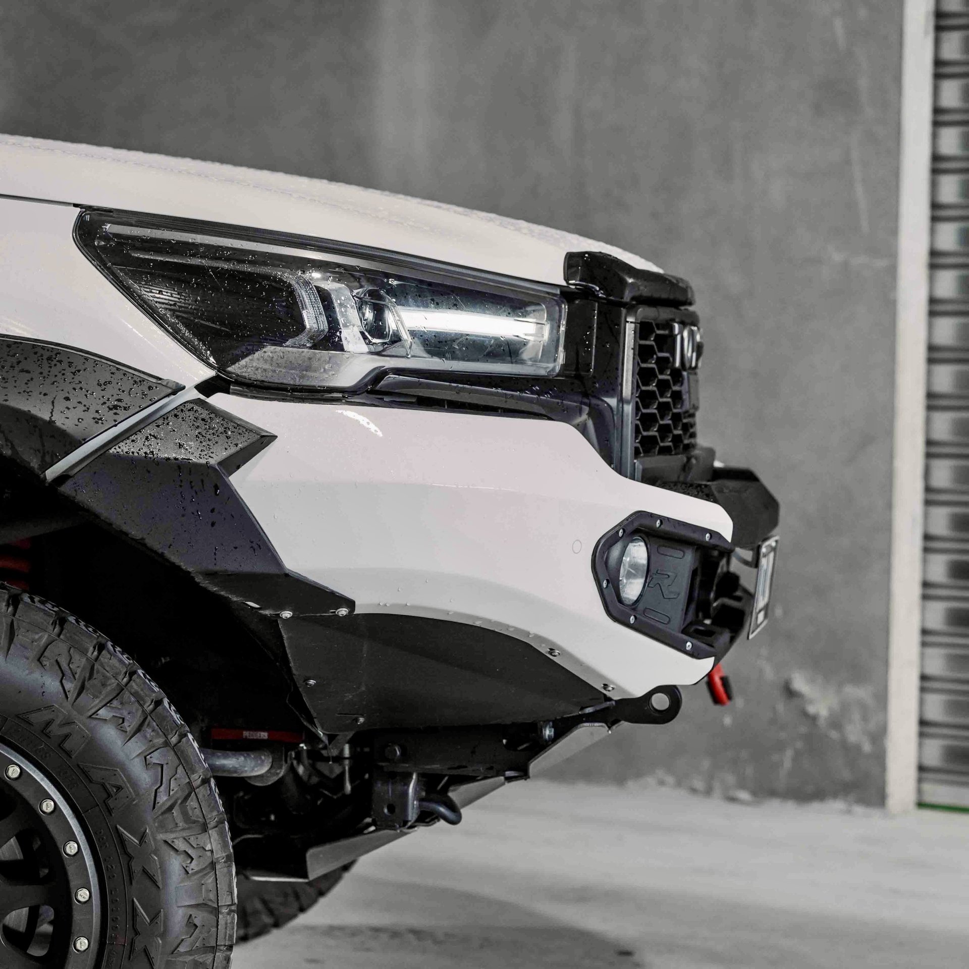 TOYOTA HILUX GR 2023+ FRONT BUMPER