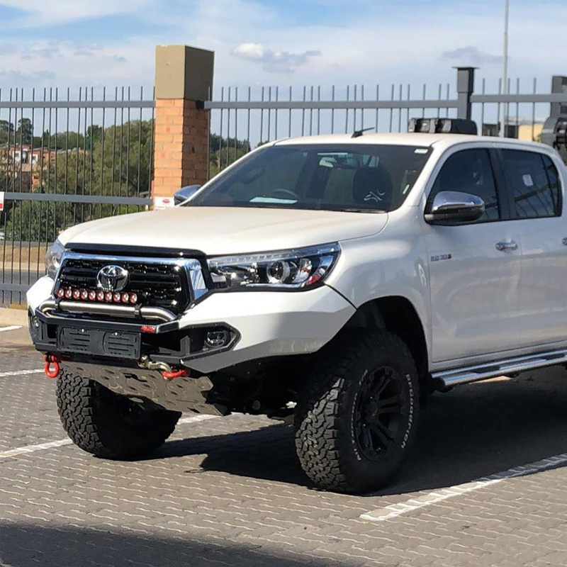 TOYOTA HILUX 2018-2020 FRONT BUMPER